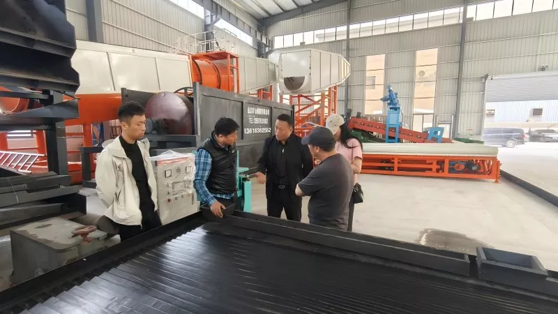Os clientes de equipos de minería de ouro de Mongolia visitan a nosa empresa e alcanzan as intencións de cooperación